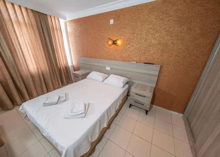 Marina マルマリス