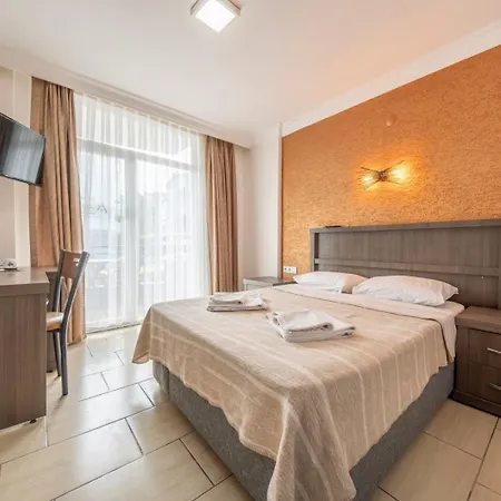 Marina Apartahotel 3*